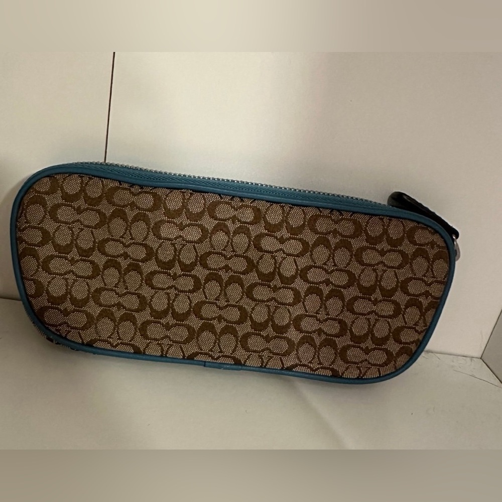 VINTAGE COACH SOFT-SIDED GLASSES HOLDER!